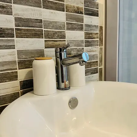 D'hotes Romantique Avec Jacuzzi Prive, Parking, Apercu Nizza